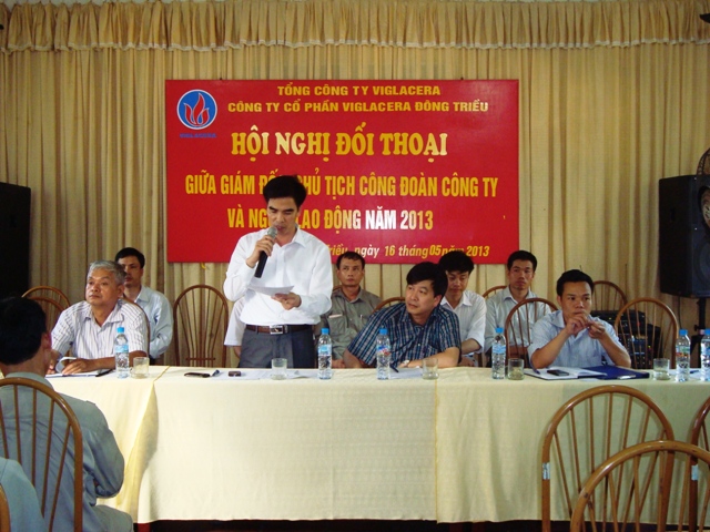 Công ty Cổ phần Viglacera Đông Triều tổ chức Hội nghị đối thoại với người lao động